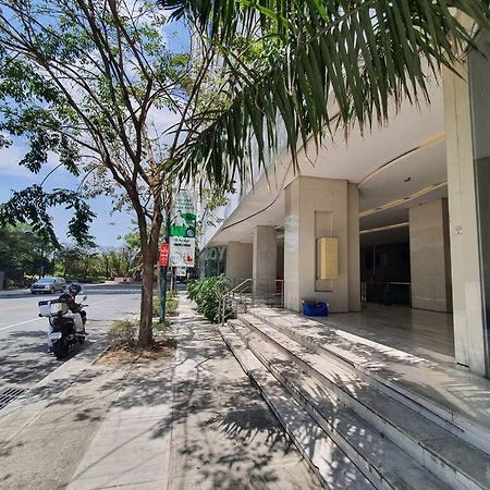 Bgc Taguig Cozy 2 Bedroom Loft, With Stunning Bgc Skyline View! Manila Esterno foto
