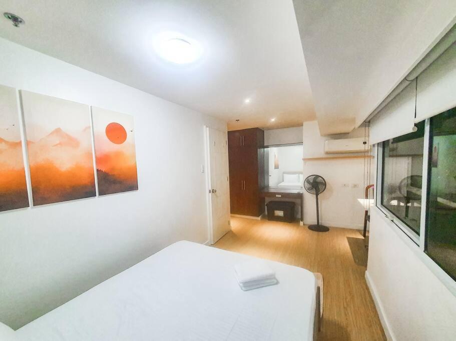 Bgc Taguig Cozy 2 Bedroom Loft, With Stunning Bgc Skyline View! Manila Esterno foto